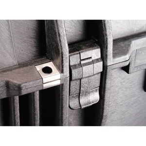 1495 NOTEBOOK HARD CASE BLACK W/FOAM FITS UP TO 17IN LAPTOP