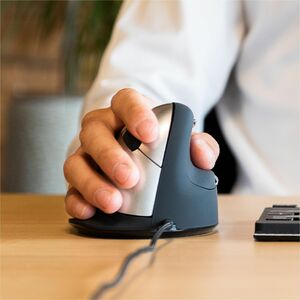 R-Go Tools Ergonomische Maus R-Go HE Break mit Pausensoftware, groß (Handlänge ≥ 185mm), für Rechtshänder, verkabelt, schw