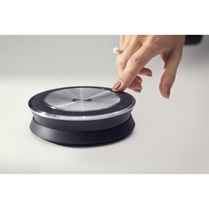 EPOS EXPAND SP 30 Bluetooth®-Speakerphone mit
USB-C*-Kabel, USB-C-/USB-A-Adapter
und Transporttasche, optimiert für
UC und