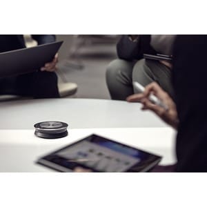 EXPAND SP 30T 
Bluetooth®-Speakerphone mit USB-C-Kabel, BTD 800 USB-Dongle, USB-C- auf USB-A-Adapter und Transporttasche, 