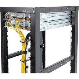 StarTech.com 1HE Vertikale Kabelführungsbügel/D-Ring, Serverschrank Kabelmanagement, 19 Zoll Netzwerkschrank/Rack Kabelfüh