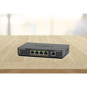 NETGEAR 5-Port Gigabit Ethernet High-Power PoE+ Plus Switch (GS305EPP). Switch-Typ: Managed, Switch-Ebene: L2/L3. Basic Sw