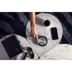 EXPAND SP 30T 
Bluetooth®-Speakerphone mit USB-C-Kabel, BTD 800 USB-Dongle, USB-C- auf USB-A-Adapter und Transporttasche, 