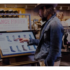 Elo Interactive 3203L 80 cm (31,5 Zoll) LCD Digital-Signage-Display - Energy Star - Touchscreen - Intel Core i7 - 1920 x 1